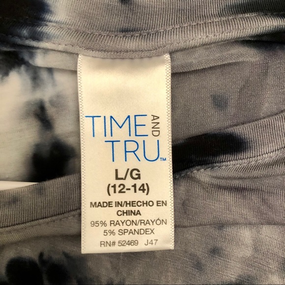 Time and Tru Tie Dye Top - Picture 10 of 11
